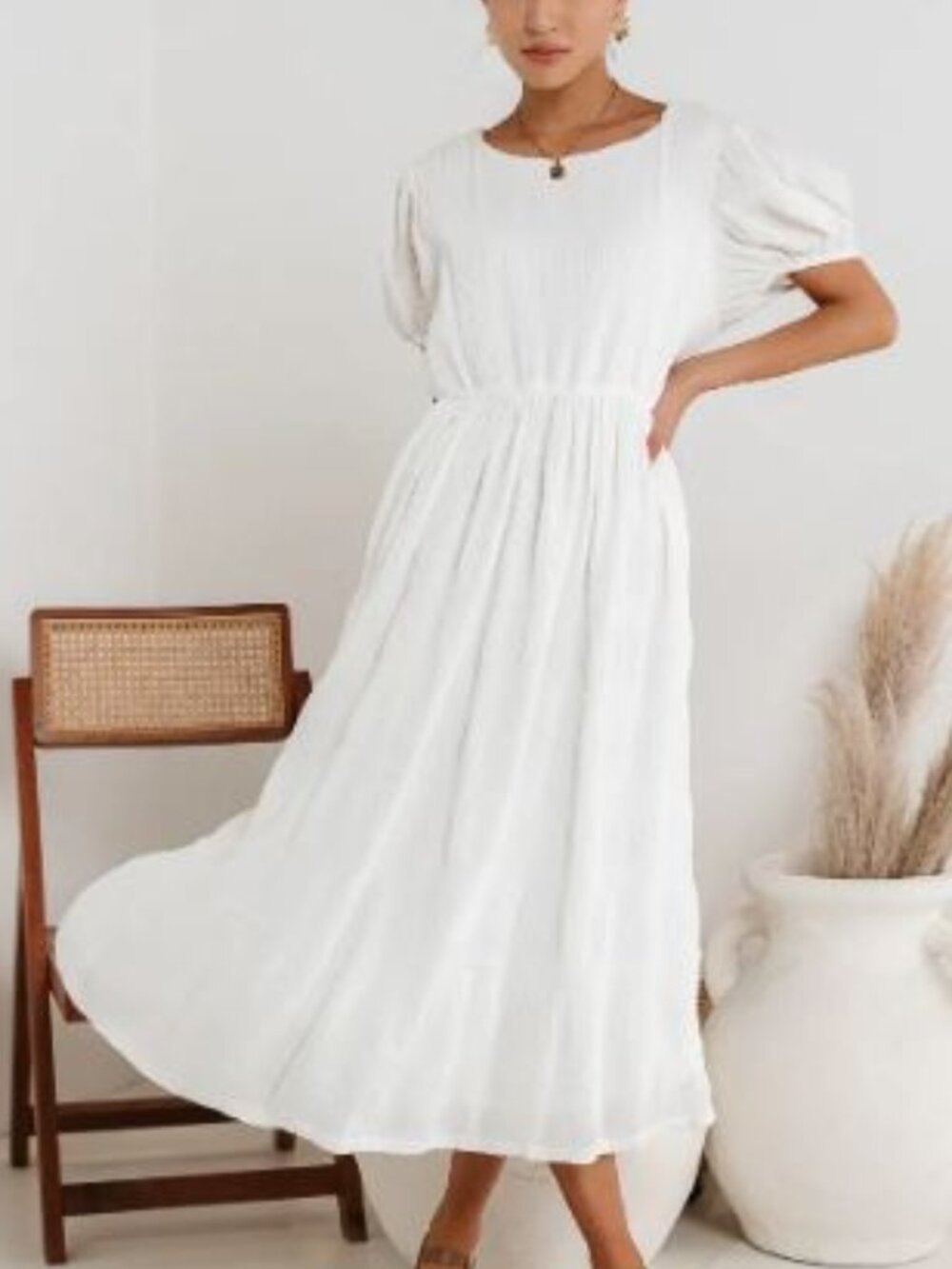 Elegant White Midi Dress with Puff Sleeves